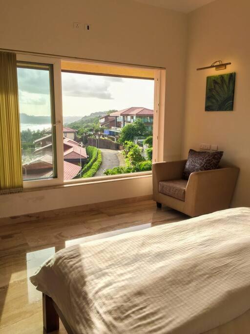 Dolphin Heights 5bhk Sea View Pool * Candolim