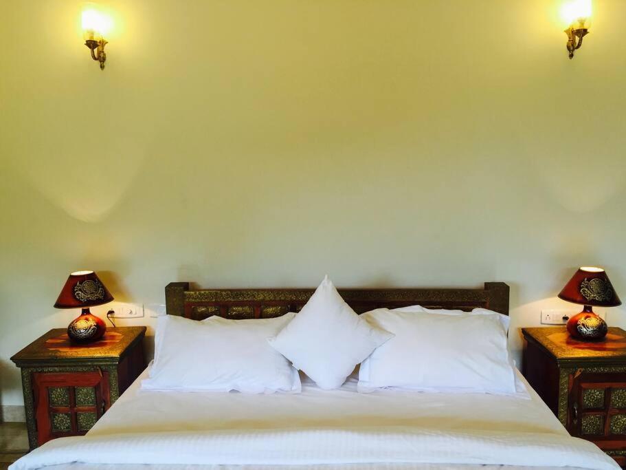 Dolphin Heights 5bhk Sea View Pool Villa Candolim