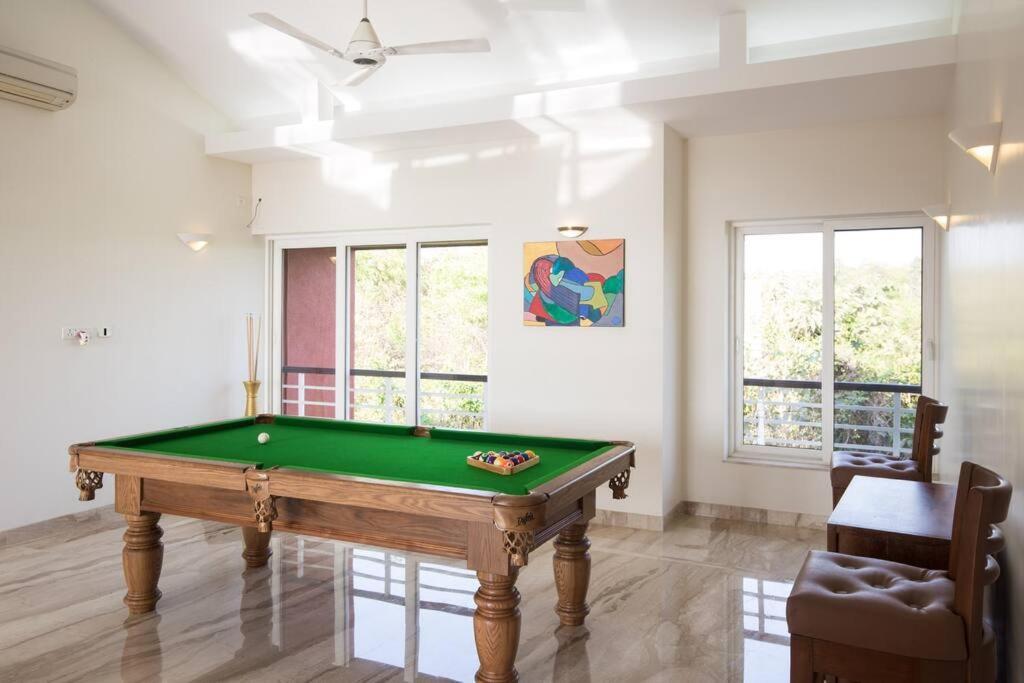 Dolphin Heights 5bhk Sea View Pool * Candolim