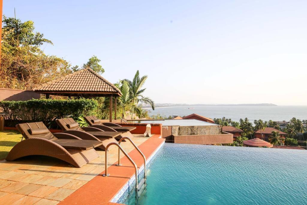 Villa Dolphin Heights 5bhk Sea View Pool Candolim