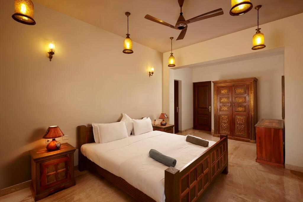 Villa Dolphin Heights 5bhk Sea View Pool *